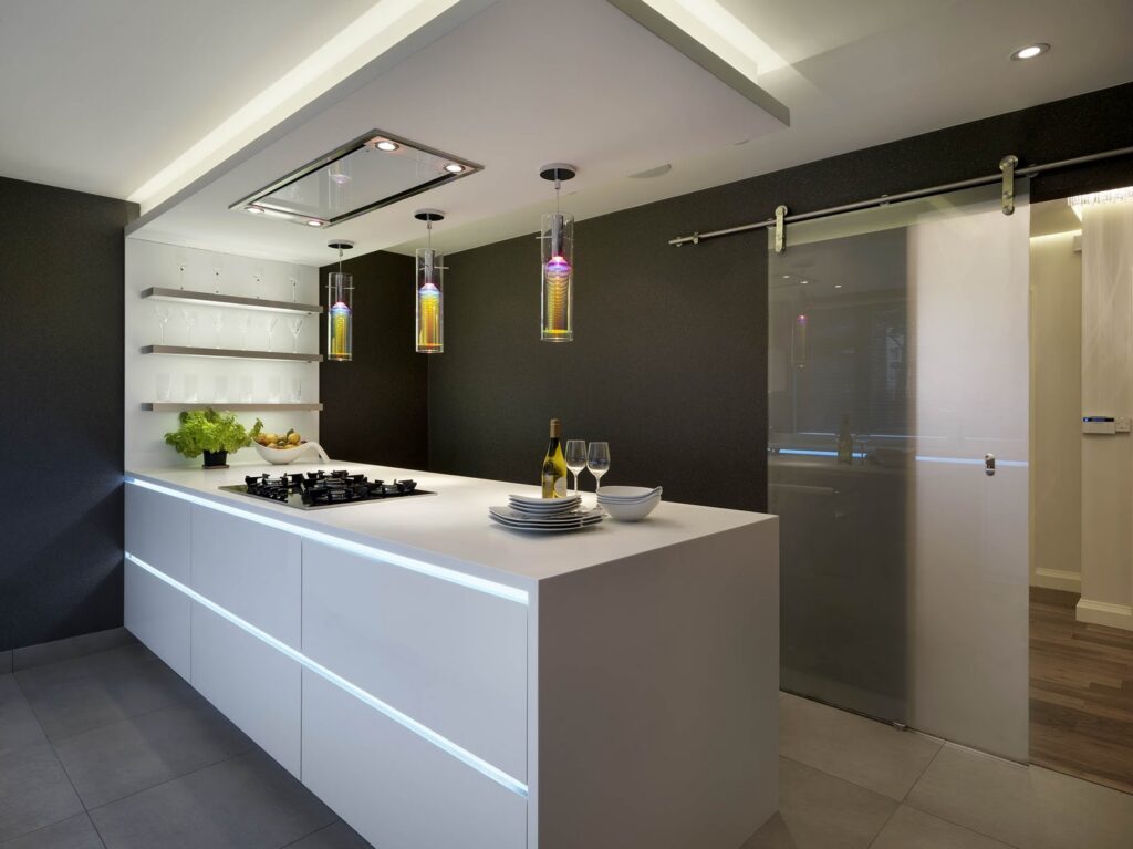 Anjali Patak - 2011 - Designer kitchen in White gloss