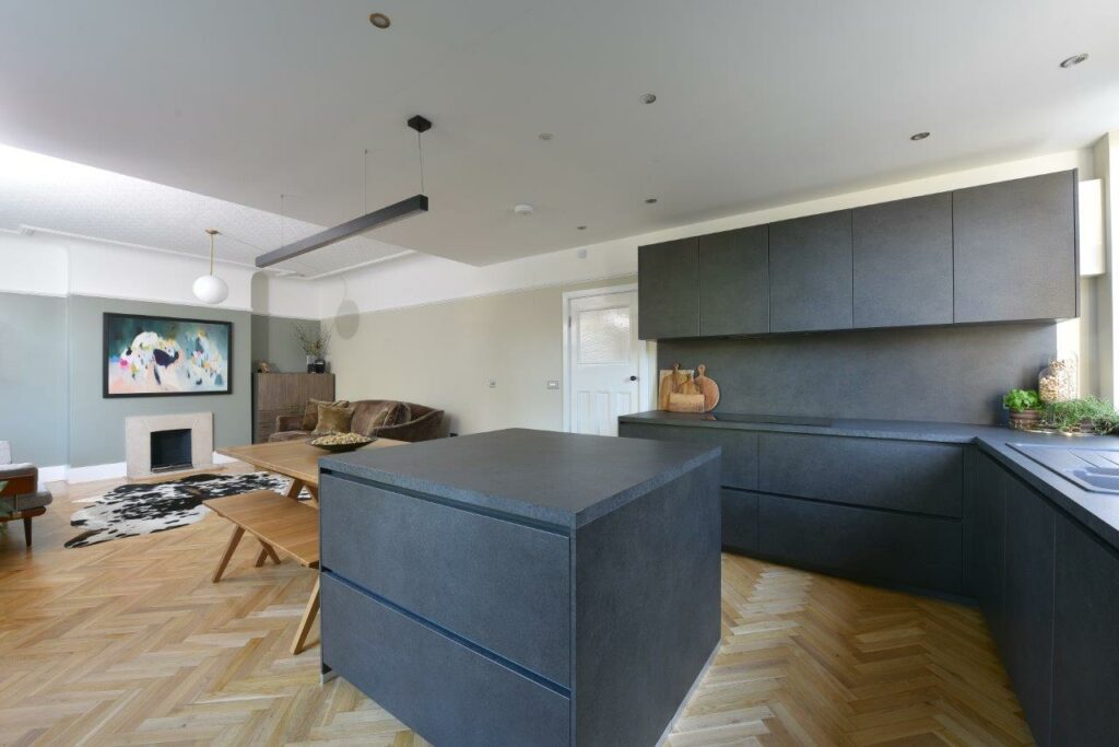 Laura & Ross family home