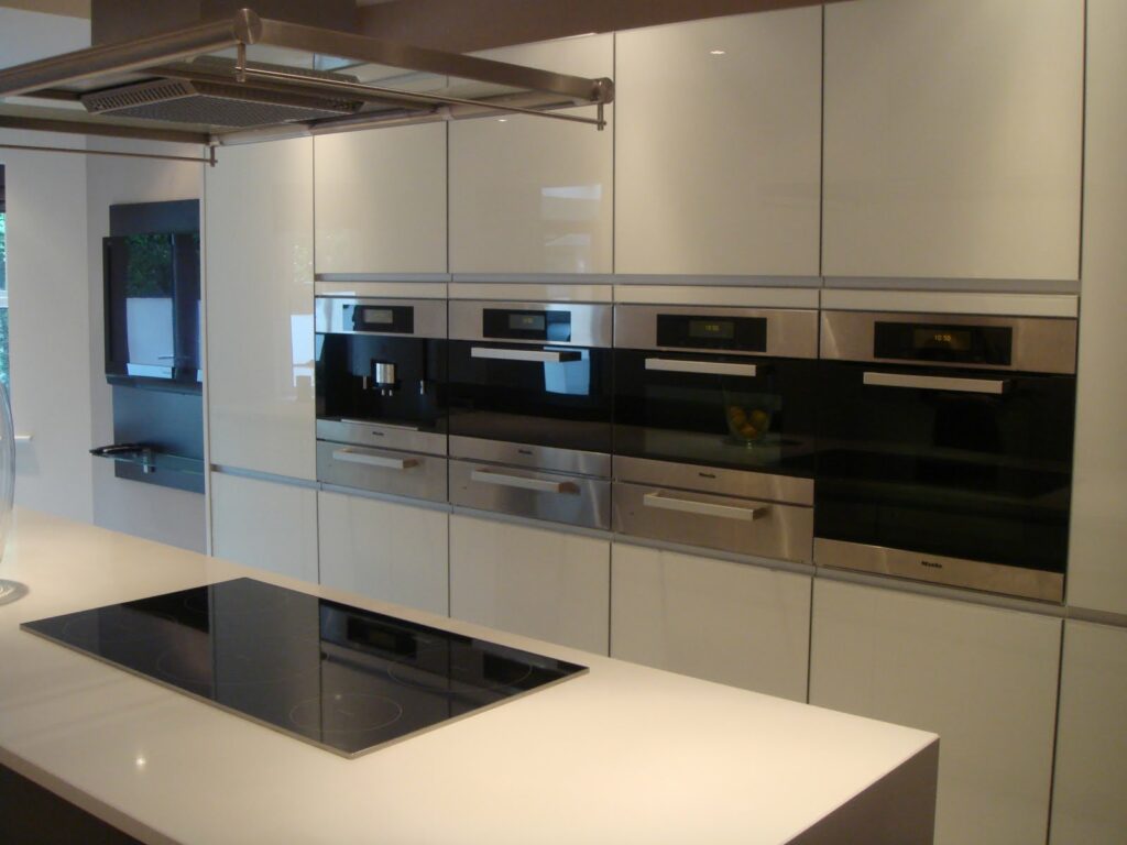 Mr and Mrs Almond - 2009