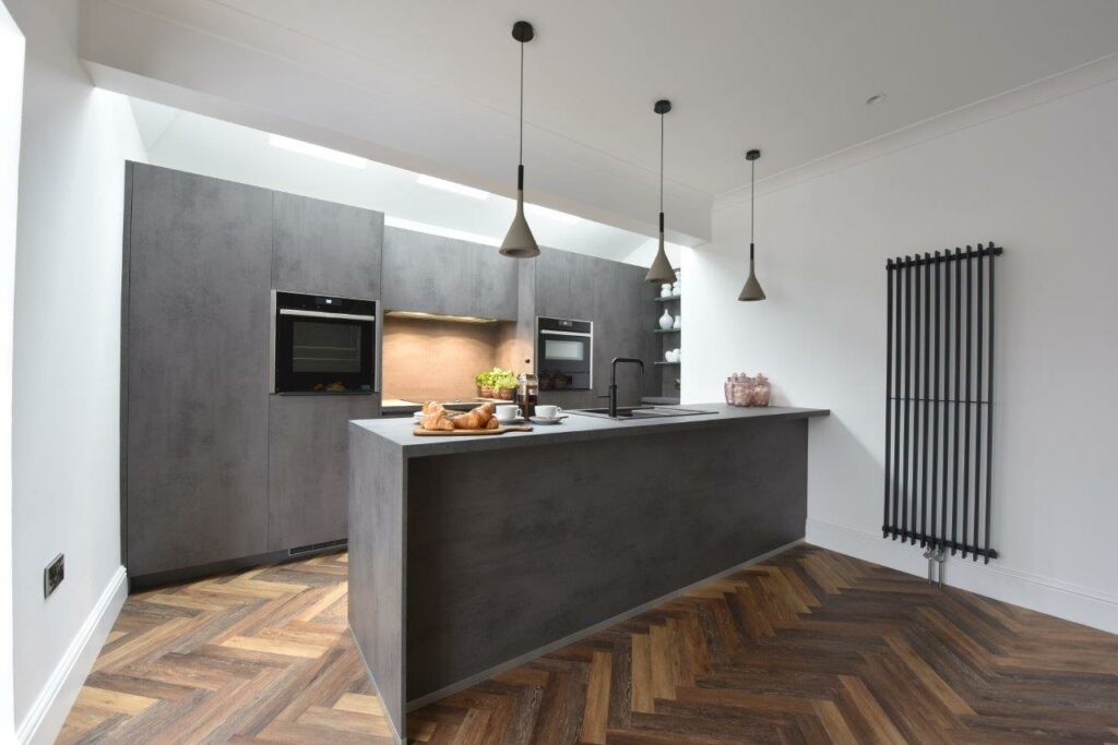 Mr and Mrs Smith (Helen and Shaun)