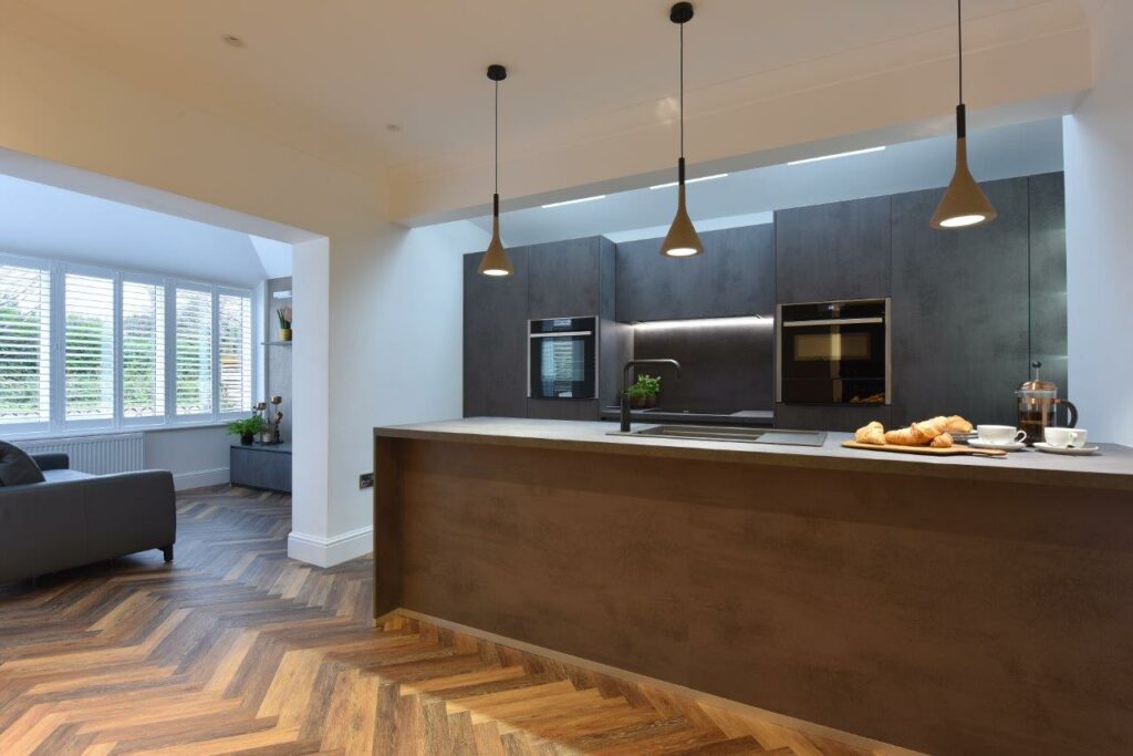 Mr and Mrs Smith (Helen and Shaun)