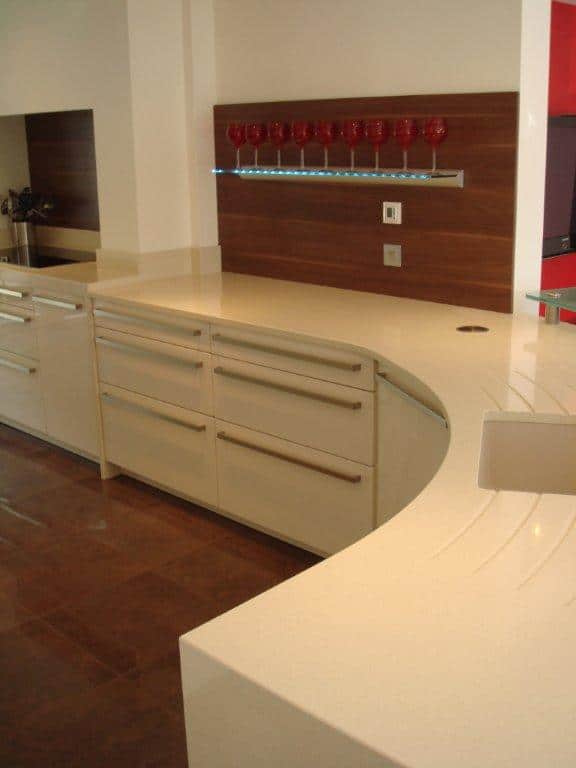 Mr & Mrs Hewson - 2010 - Curved kitchen in Vanilla gloss lacquer